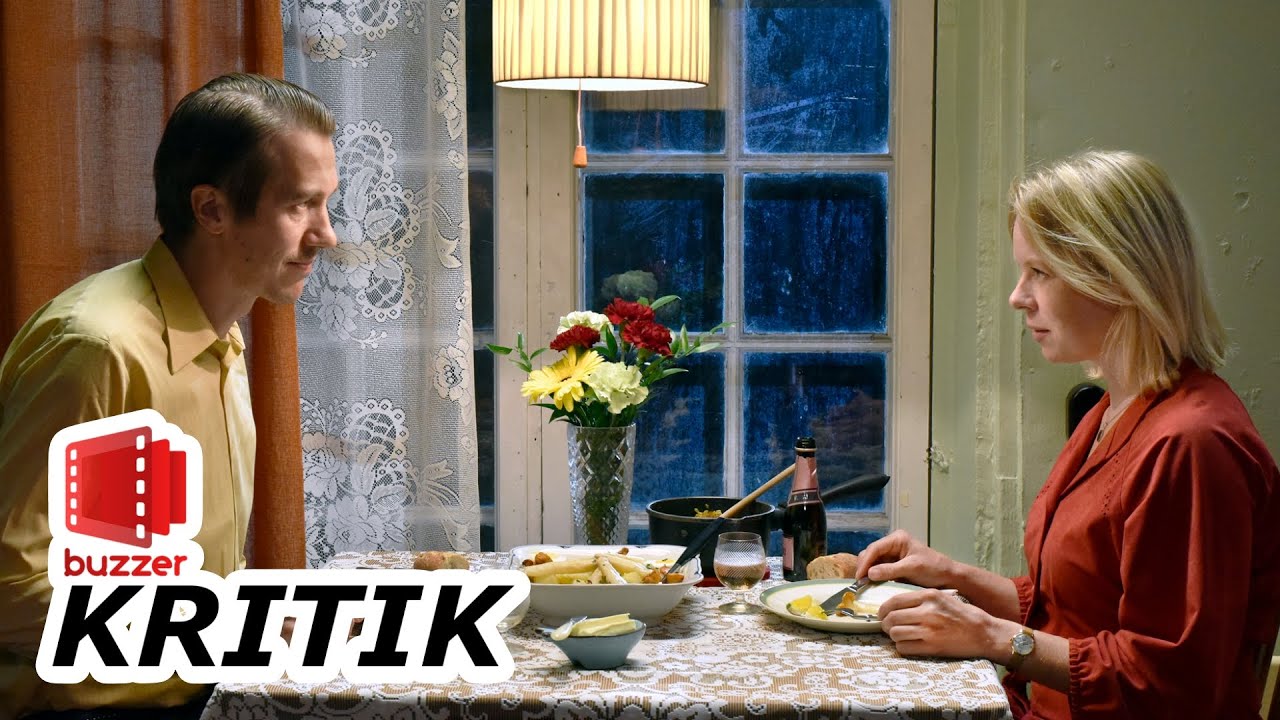 Fallende Blätter 🍂 Aki Kaurismäkis trockenste Liebesgeschichte?